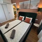 Torre Playa Cura Apartment *
